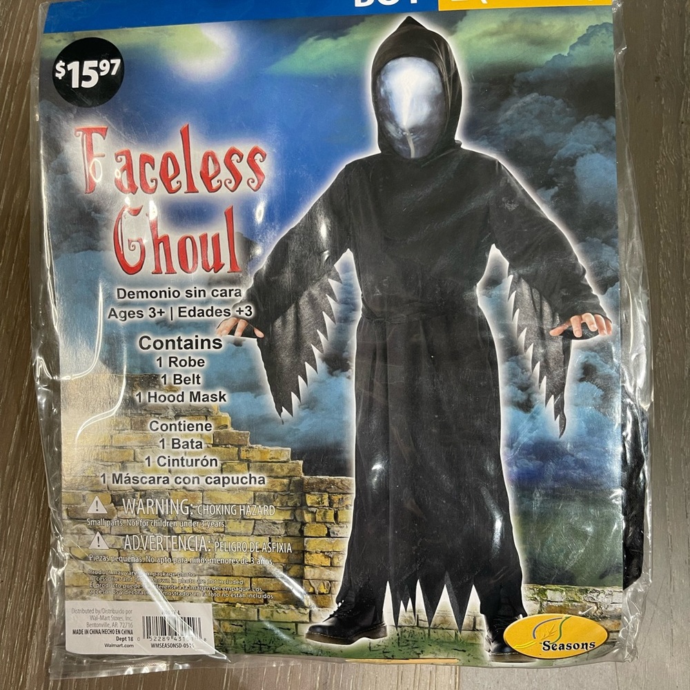 Seasons Faceless Ghoul costume. NWT. Lg 10-12